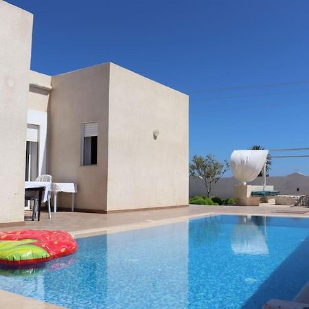 Vill La Reine Jerba Avec Piscine Villa El Guecheine Luaran gambar